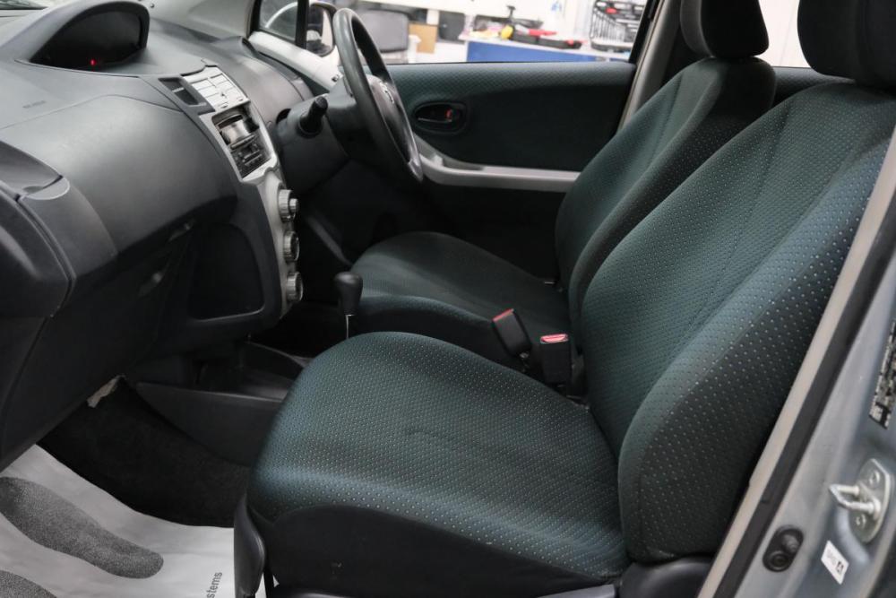 Toyota Vitz II (XP90) Омск  - изображение 19