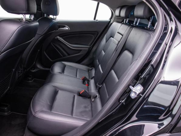 Mercedes-Benz GLA I (X156) Рестайлинг с пробегом 2018 года, цена 2 170 000 рублей, 119480 км, внедорожник, Автокод Объявления