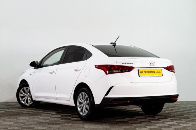 Hyundai Solaris II с пробегом 2022 года, цена 1 799 000 рублей, 105000 км, седан, Автокод Объявления