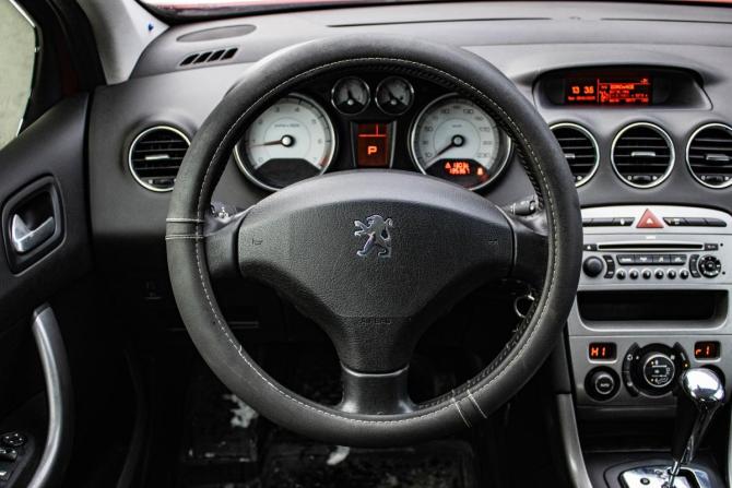 Peugeot 308 I с пробегом 2008 года, цена 499 000 рублей, 135367 км, хэтчбек, Автокод Объявления