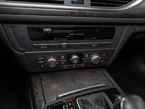 Audi A6 IV (C7) Рестайлинг с пробегом 2018 года, цена 2 920 000 рублей, 70026 км, седан, Автокод Объявления