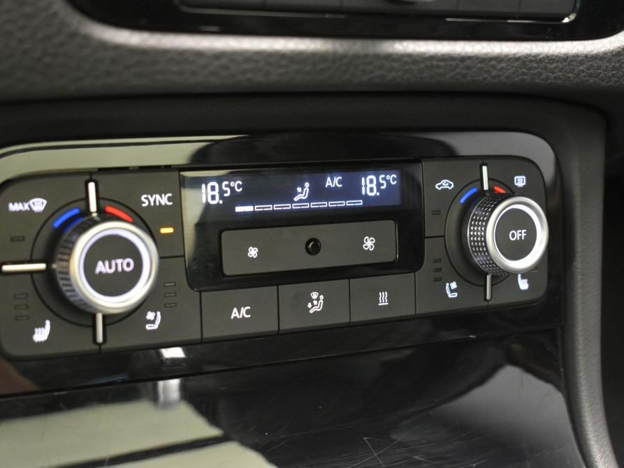 Volkswagen Touareg II Рестайлинг Москва  - изображение 27