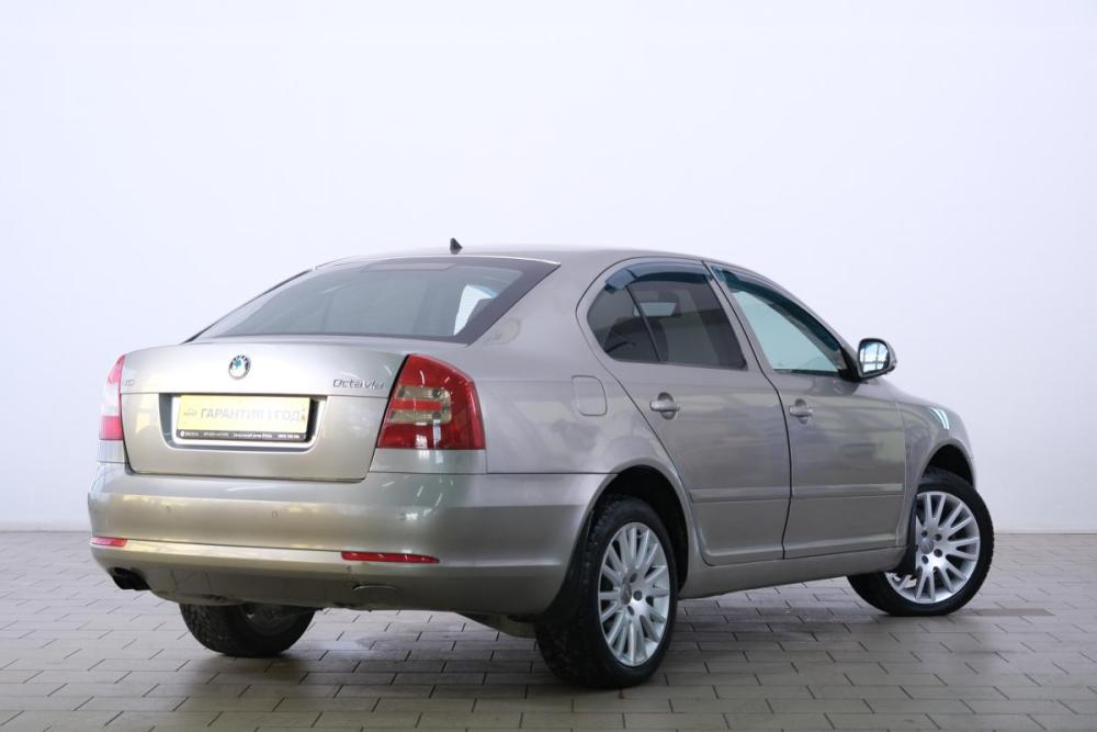 Skoda Octavia II (A5) Рестайлинг Омск  - изображение 7