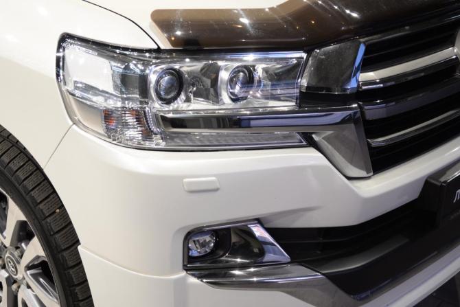 Toyota Land Cruiser 200 Series Рестайлинг 2 с пробегом 2018 года, цена 7 865 000 рублей, 62123 км, внедорожник, Автокод Объявления