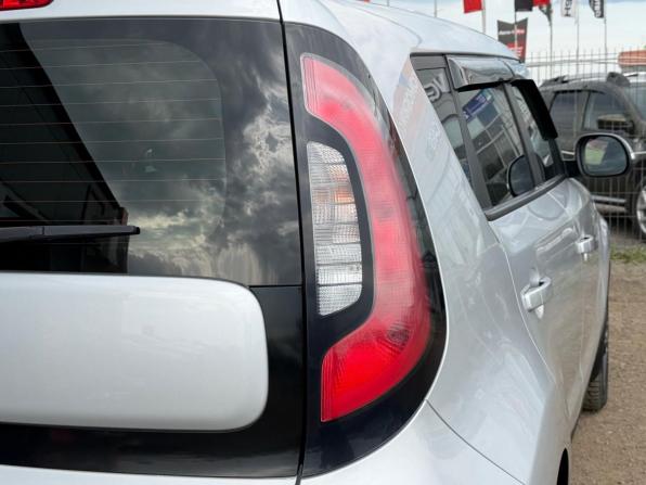 Kia Soul II Рестайлинг с пробегом 2017 года, цена 1 220 000 рублей, 214000 км, хэтчбек, Автокод Объявления