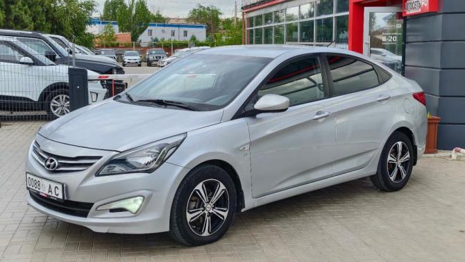 Hyundai Solaris I Рестайлинг с пробегом 2014 года, цена 939 900 рублей, 197335 км, седан, Автокод Объявления