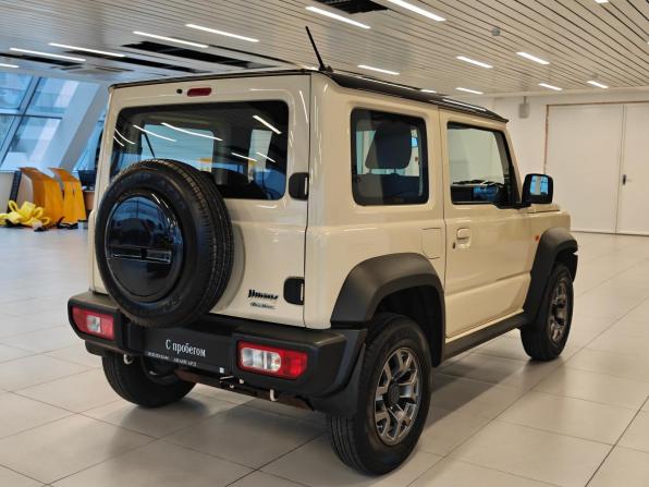 Suzuki Jimny IV с пробегом 2021 года, цена 2 999 000 рублей, 58389 км, внедорожник, Автокод Объявления