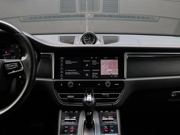 Porsche Macan I Рестайлинг 2 с пробегом 2022 года, цена 6 650 000 рублей, 81202 км, внедорожник, Автокод Объявления
