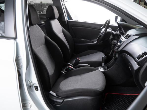 Hyundai Solaris I с пробегом 2013 года, цена 1 049 000 рублей, 108374 км, хэтчбек, Автокод Объявления