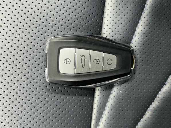 Geely Atlas II с пробегом 2024 года, цена 3 100 000 рублей, 36459 км, внедорожник, Автокод Объявления