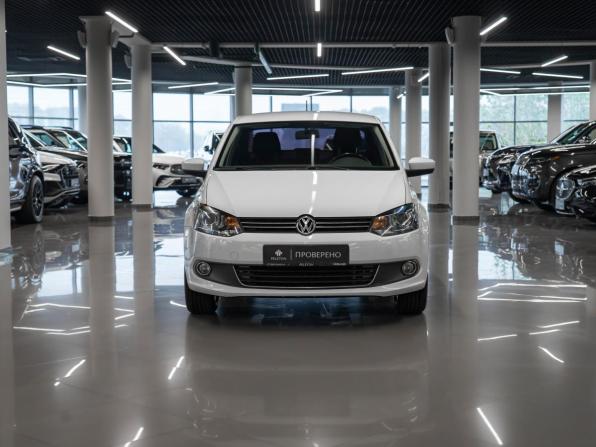 Volkswagen Polo V с пробегом 2015 года, цена 930 000 рублей, 177784 км, седан, Автокод Объявления