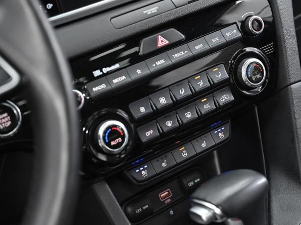 Kia Sportage IV с пробегом 2018 года, цена 2 049 000 рублей, 150000 км, внедорожник, Автокод Объявления