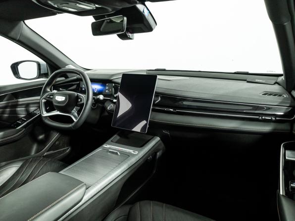 Geely Preface I с пробегом 2024 года, цена 2 649 700 рублей, 13833 км, седан, Автокод Объявления