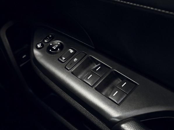 Honda Insight III с пробегом 2018 года, цена 2 049 000 рублей, 97989 км, седан, Автокод Объявления
