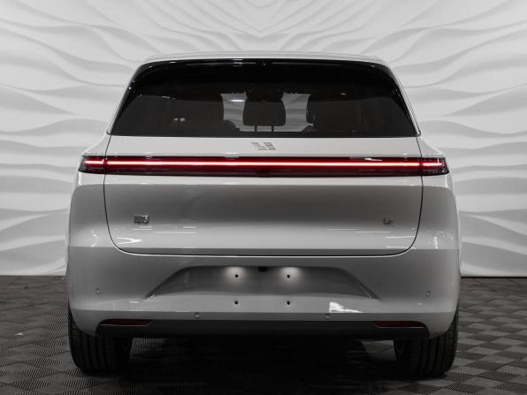 Новый Li Auto (Lixiang) L6 2025 года, цена 8 390 000 рублей, внедорожник, Автокод Объявления