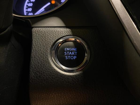 Toyota Camry VIII (XV70) с пробегом 2019 года, цена 2 850 000 рублей, 167566 км, седан, Автокод Объявления