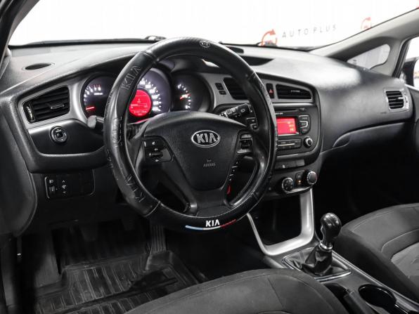 Kia Ceed II с пробегом 2013 года, цена 699 000 рублей, 250000 км, хэтчбек, Автокод Объявления