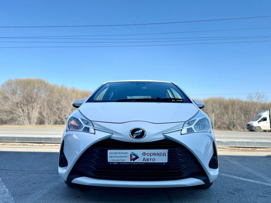 Toyota Vitz III (XP130) Рестайлинг 2 Омск  - изображение 10