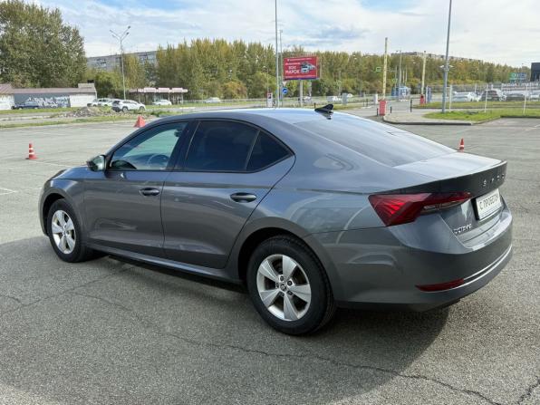 Skoda Octavia IV (A8) с пробегом 2020 года, цена 2 150 000 рублей, 97607 км, лифтбек, Автокод Объявления