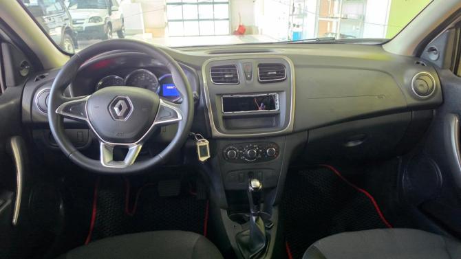 Renault Logan II Рестайлинг с пробегом 2018 года, цена 526 000 рублей, 156826 км, седан, Автокод Объявления