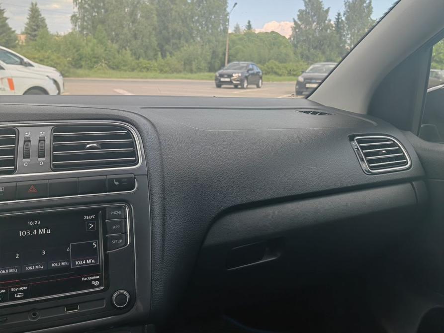 Volkswagen Polo V Рестайлинг Великие Луки  - изображение 18
