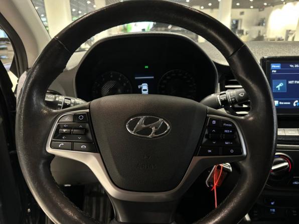 Hyundai Solaris II Рестайлинг с пробегом 2021 года, цена 1 598 000 рублей, 68364 км, седан, Автокод Объявления