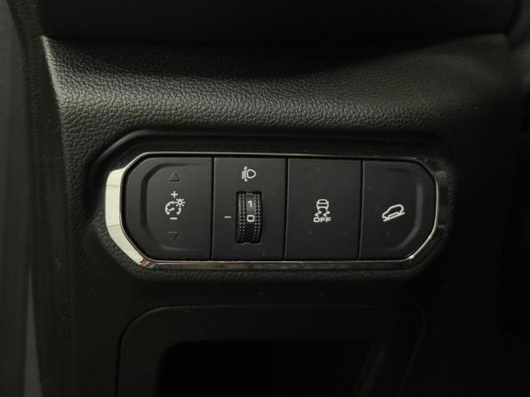 Haval Jolion I Рестайлинг с пробегом 2024 года, цена 2 099 000 рублей, 35000 км, внедорожник, Автокод Объявления