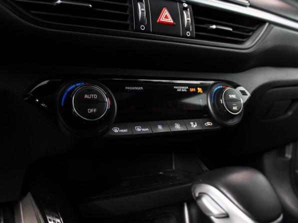 Kia Forte III Рестайлинг с пробегом 2022 года, цена 2 090 000 рублей, 49897 км, седан, Автокод Объявления