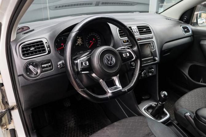 Volkswagen Polo V Рестайлинг с пробегом 2019 года, цена 899 000 рублей, 198234 км, седан, Автокод Объявления