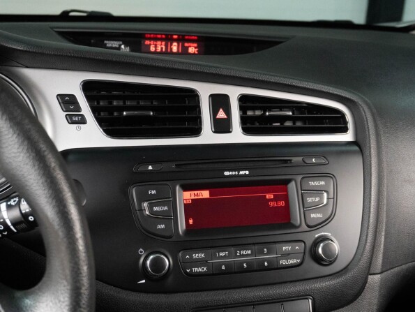 Kia Ceed II с пробегом 2014 года, цена 1 319 000 рублей, 107680 км, универсал, Автокод Объявления