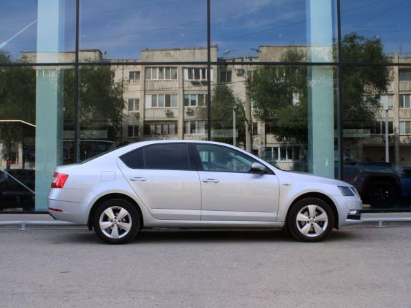 Skoda Octavia III (A7) Рестайлинг с пробегом 2019 года, цена 1 840 000 рублей, 132906 км, лифтбек, Автокод Объявления