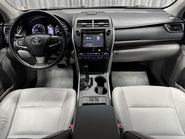 Toyota Camry VII (XV50) Рестайлинг с пробегом 2016 года, цена 2 400 000 рублей, 156763 км, седан, Автокод Объявления