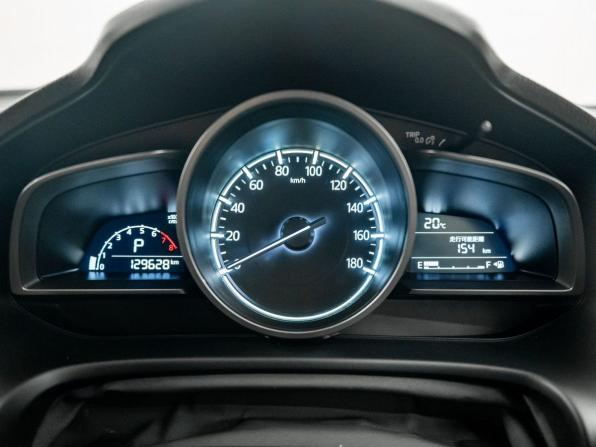 Mazda Axela III Рестайлинг с пробегом 2017 года, цена 1 270 000 рублей, 129628 км, седан, Автокод Объявления