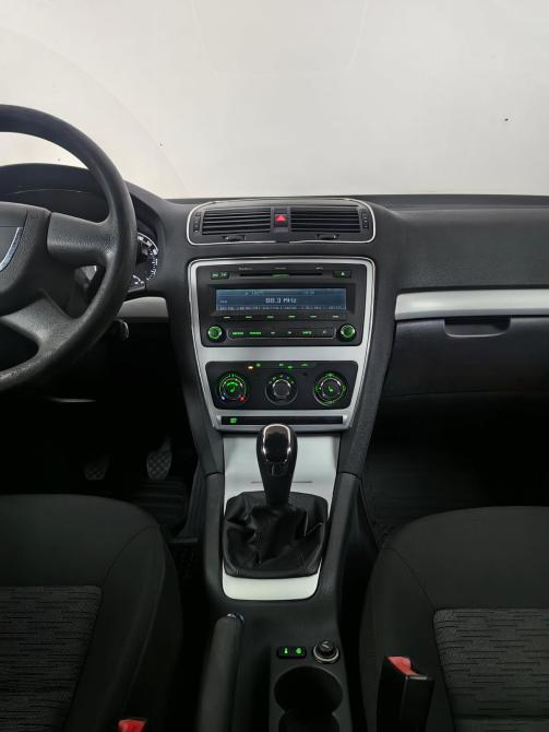Skoda Octavia II (A5) Рестайлинг Москва  - изображение 12