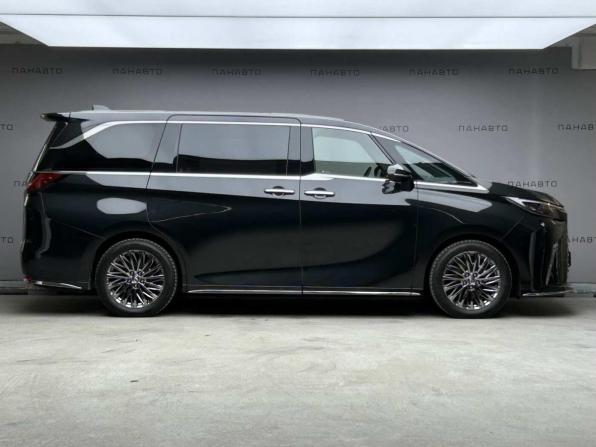 Lexus LM II с пробегом 2024 года, цена 15 799 000 рублей, 9446 км, минивэн, Автокод Объявления