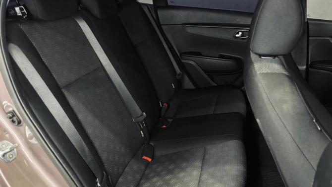Kia Rio IV Рестайлинг с пробегом 2020 года, цена 1 680 000 рублей, 74100 км, седан, Автокод Объявления