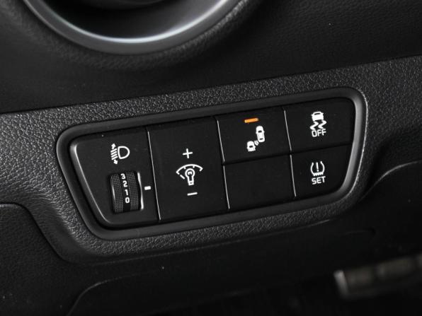 Kia Cerato IV Рестайлинг с пробегом 2022 года, цена 3 300 000 рублей, 670 км, седан, Автокод Объявления