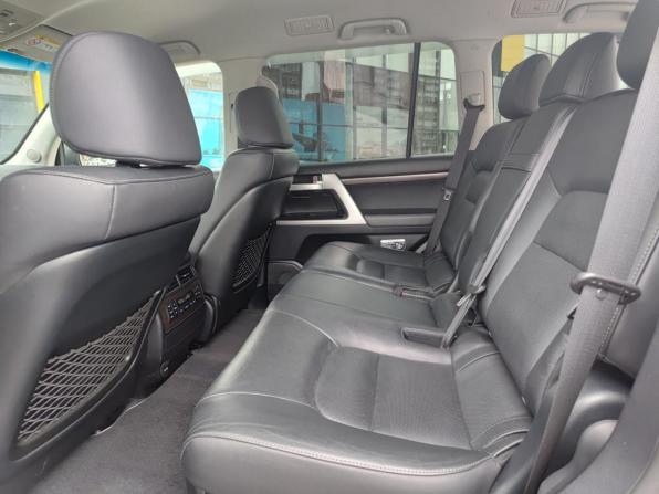Toyota Land Cruiser 200 Series Рестайлинг 2 с пробегом 2018 года, цена 6 990 000 рублей, 215527 км, внедорожник, Автокод Объявления