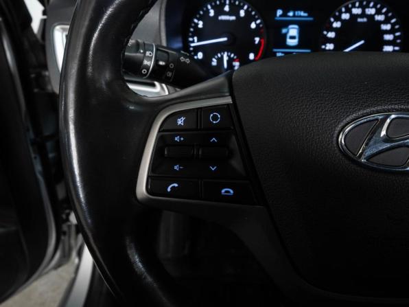 Hyundai Solaris II с пробегом 2019 года, цена 1 537 000 рублей, 96997 км, седан, Автокод Объявления