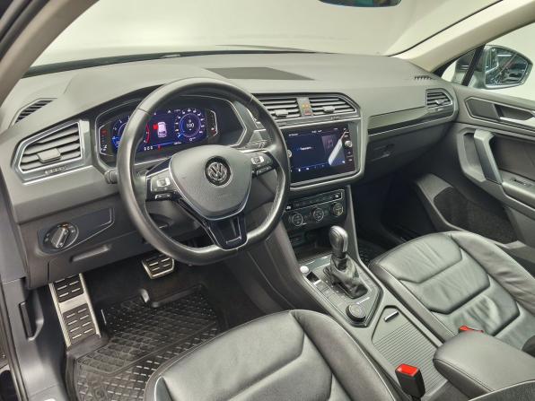 Volkswagen Tiguan II с пробегом 2020 года, цена 3 698 000 рублей, 68878 км, внедорожник, Автокод Объявления