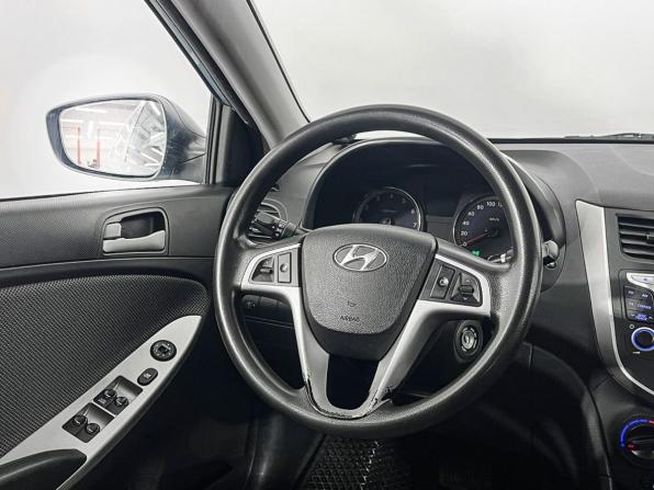 Hyundai Solaris I с пробегом 2013 года, цена 797 000 рублей, 125857 км, седан, Автокод Объявления