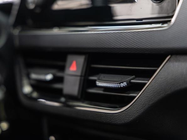 Volkswagen Polo VI с пробегом 2021 года, цена 1 490 000 рублей, 76198 км, лифтбек, Автокод Объявления