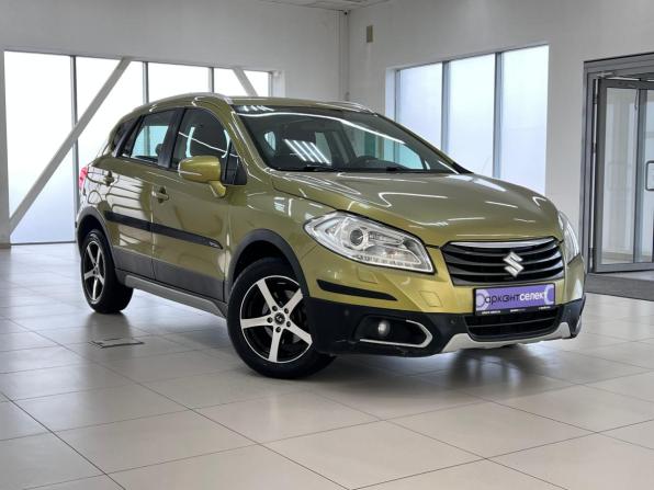 Suzuki SX4 II (S-Cross) с пробегом 2014 года, цена 990 000 рублей, 243511 км, хэтчбек, Автокод Объявления