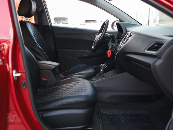 Hyundai Solaris II с пробегом 2018 года, цена 1 386 000 рублей, 98515 км, седан, Автокод Объявления