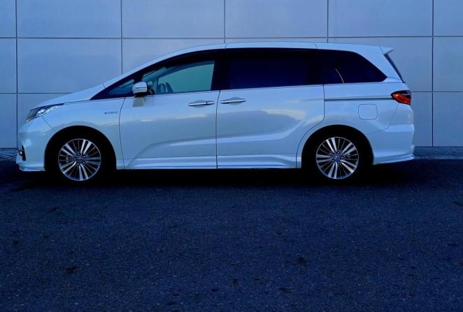 Honda Odyssey V Рестайлинг с пробегом 2018 года, цена 2 910 000 рублей, 119799 км, минивэн, Автокод Объявления