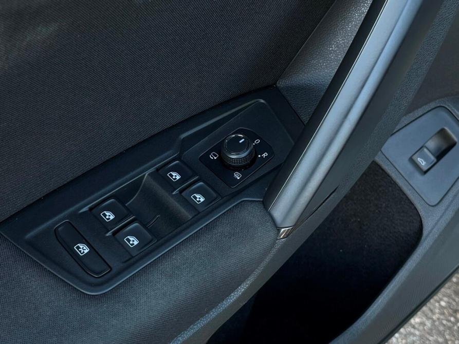 Volkswagen Tiguan II Рестайлинг Санкт-Петербург  - изображение 21