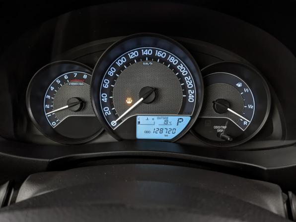 Toyota Corolla XI (E160 E170 E180) с пробегом 2013 года, цена 1 290 000 рублей, 128719 км, седан, Автокод Объявления