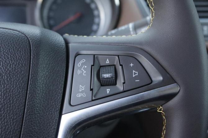 Opel Mokka I с пробегом 2014 года, цена 1 190 000 рублей, 202386 км, внедорожник, Автокод Объявления