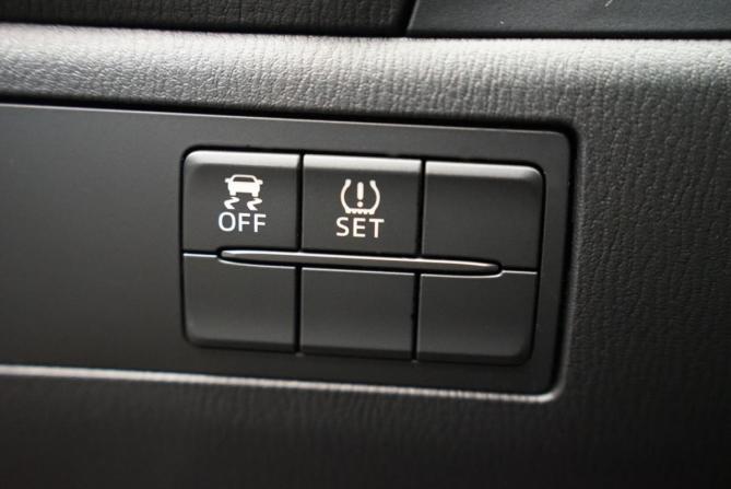 Mazda 3 III (BM) с пробегом 2013 года, цена 1 537 000 рублей, 72000 км, седан, Автокод Объявления