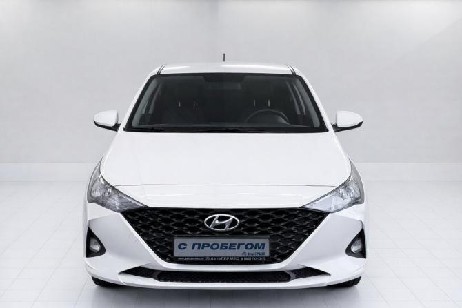 Hyundai Solaris II Рестайлинг с пробегом 2021 года, цена 1 670 000 рублей, 64062 км, седан, Автокод Объявления